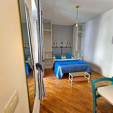 Bed & Breakfast Il Faro Di Serapide 3*